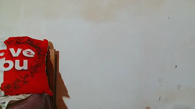 Andra Love online show from February 15, 2026, 8:30 pm