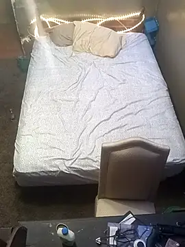 Snapshot of AlphaAlluring69 chatting on March 27, 2026, 9:32 am AlphaAlluring69 online show from March 27, 2026, 9:32 am