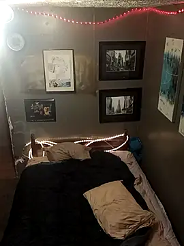 Snapshot of AlphaAlluring69 chatting on March 27, 2026, 7:50 am AlphaAlluring69 online show from March 27, 2026, 7:50 am