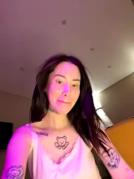 Yunasi online show from September 28, 2025, 2:02 pm