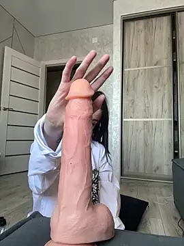 Yunasi online show from March 2, 2025, 9:10 am