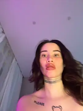 Yunasi online show from November 30, 2025, 12:28 pm