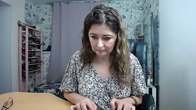 Helen1974 online show from March 25, 2026, 9:03 pm