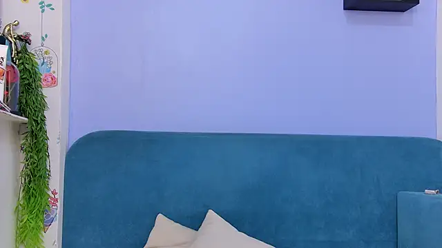 Snapshot of moon_cake chatting on December 15, 2025, 8:20 am moon cake online show from December 15, 2025, 8:20 am