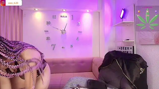 CaroFisher online show from November 25, 2025, 1:22 pm