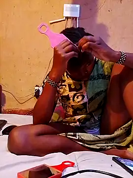 Snapshot of cute_naimah chatting on November 10, 2025, 10:20 am cute naimah online show from November 10, 2025, 10:20 am