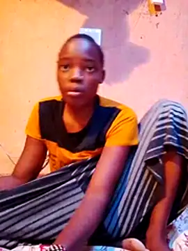 Snapshot of cute_naimah chatting on November 17, 2025, 4:38 am cute naimah online show from November 17, 2025, 4:38 am