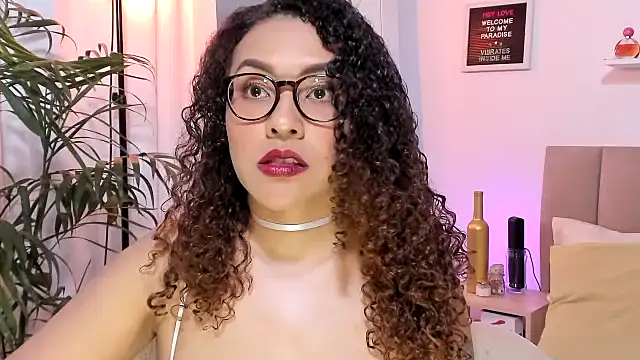 Zoe Gruber online show from December 4, 2025, 11:59 pm