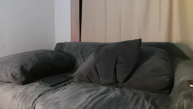 Snapshot of AndrewMartinez chatting on May 20, 2026, 12:51 am AndrewMartinez online show from May 20, 2026, 12:51 am