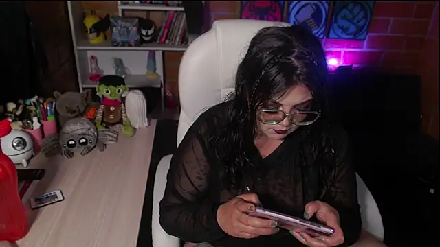 Snapshot of juliette_rd chatting on October 28, 2025, 4:02 am juliette rd online show from October 28, 2025, 4:02 am