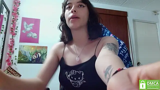 Snapshot of liisaxxx chatting on May 4, 2026, 4:05 am liisaxxx online show from May 4, 2026, 4:05 am