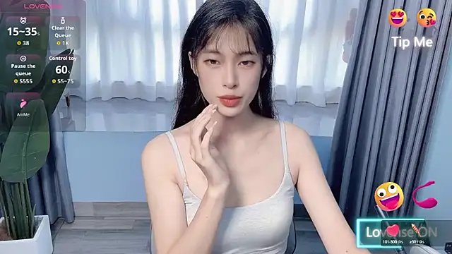 Snapshot of Aurora_99 chatting on September 29, 2025, 11:54 pm Aurora 99 online show from September 29, 2025, 11:54 pm