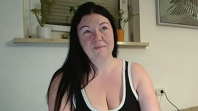 p6w official online show from October 1, 2025, 4:28 am