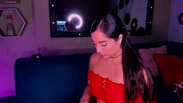 Snapshot of Sussy_Bell01 chatting on February 13, 2025, 7:31 pm Sussy Bell01 online show from February 13, 2025, 7:31 pm