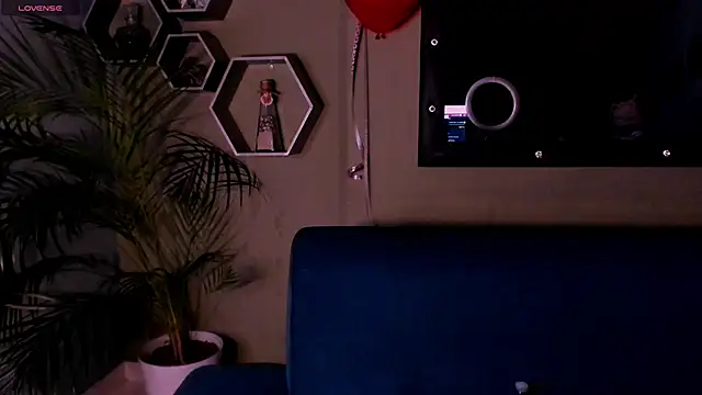 Snapshot of Sussy_Bell01 chatting on February 18, 2025, 7:52 pm Sussy Bell01 online show from February 18, 2025, 7:52 pm