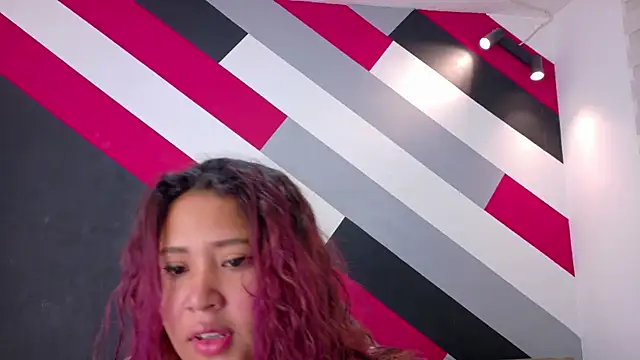 Snapshot of I_am_yours- chatting on November 20, 2025, 11:44 am I am yours- online show from November 20, 2025, 11:44 am