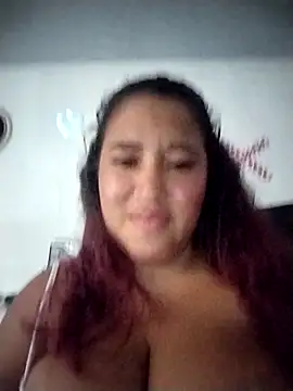 Snapshot of I_am_yours- chatting on April 23, 2026, 7:48 pm I am yours- online show from April 23, 2026, 7:48 pm