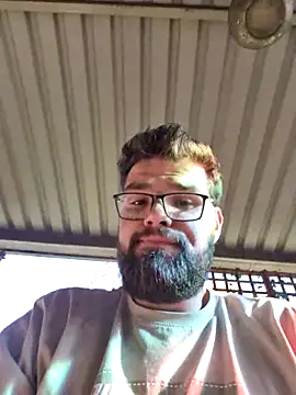 Snapshot of BeardedCubZA chatting on July 3, 2026, 12:55 pm BeardedCubZA online show from July 3, 2026, 12:55 pm