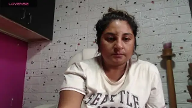 Snapshot of dayanara_kamal chatting on June 9, 2026, 2:29 pm dayanara kamal online show from June 9, 2026, 2:29 pm