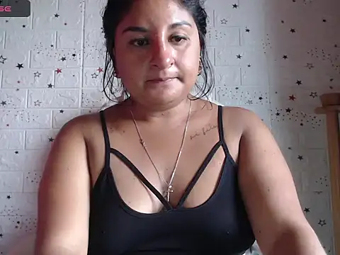 Snapshot of dayanara_kamal chatting on November 25, 2025, 6:19 pm dayanara kamal online show from November 25, 2025, 6:19 pm