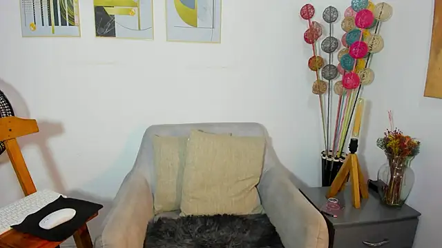 Snapshot of helena_copper_ chatting on February 4, 2026, 3:23 am helena copper online show from February 4, 2026, 3:23 am