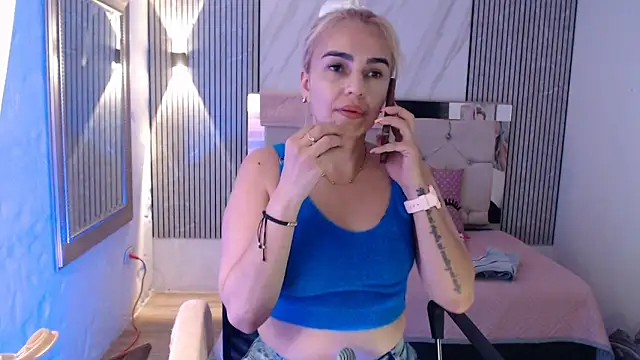 ashley  tylor online show from February 28, 2026, 3:06 am