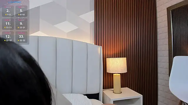 Julietasantos   online show from December 2, 2025, 6:20 pm