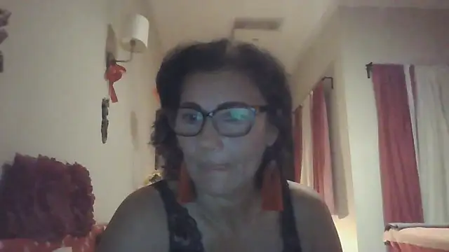 Snapshot of LadyLizi chatting on September 28, 2025, 4:14 pm LadyLizi online show from September 28, 2025, 4:14 pm