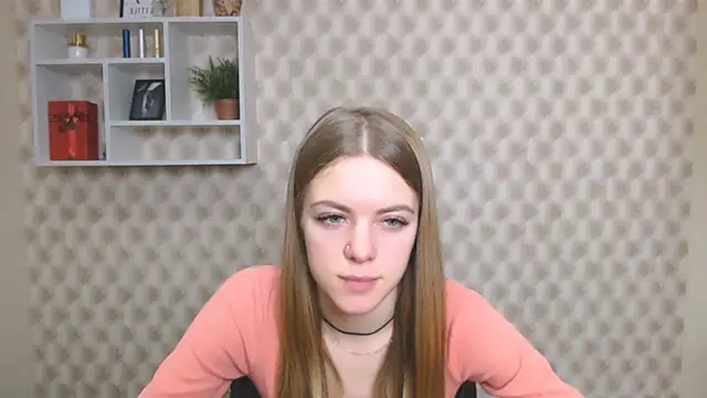 Snapshot of AliceFlirtt_ chatting on November 5, 2025, 9:23 am AliceFlirtt online show from November 5, 2025, 9:23 am