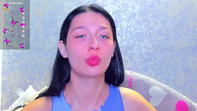 Snapshot of Vanessa_Florence chatting on October 27, 2025, 1:28 am Vanessa Florence online show from October 27, 2025, 1:28 am