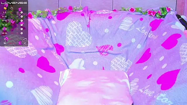 Snapshot of Vanessa_Florence chatting on March 17, 2025, 4:08 am Vanessa Florence online show from March 17, 2025, 4:08 am