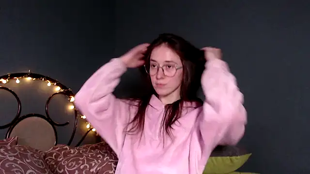 wow  kelly online show from September 29, 2025, 2:12 pm