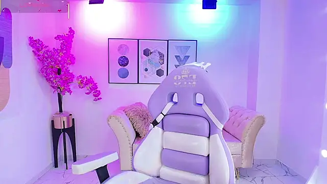 Kaori ayu online show from October 28, 2025, 12:48 pm