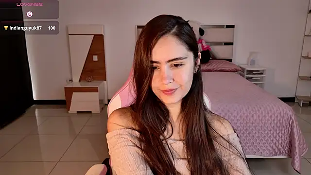 AllisonPalmer online show from December 14, 2025, 1:39 pm