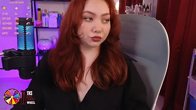 LilyVelvett online show from September 13, 2025, 4:45 am