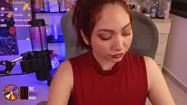 LilyVelvett online show from November 5, 2025, 3:09 am