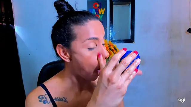 Snapshot of juanblakbigcock chatting on February 14, 2026, 2:39 pm juanblakbigcock online show from February 14, 2026, 2:39 pm