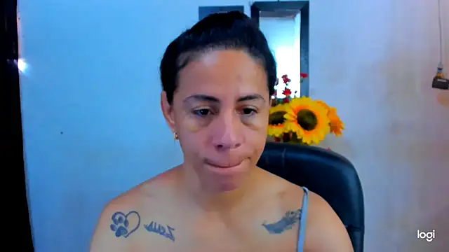 Snapshot of juanblakbigcock chatting on May 23, 2026, 2:05 pm juanblakbigcock online show from May 23, 2026, 2:05 pm