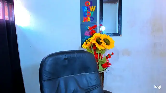 Snapshot of juanblakbigcock chatting on February 19, 2026, 2:58 pm juanblakbigcock online show from February 19, 2026, 2:58 pm