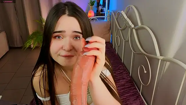 Snapshot of KateBleare chatting on October 30, 2025, 2:04 pm KateBleare online show from October 30, 2025, 2:04 pm