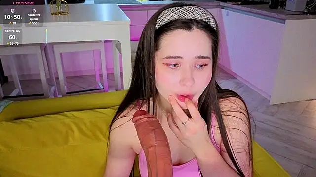 KateBleare online show from March 7, 2026, 5:07 pm