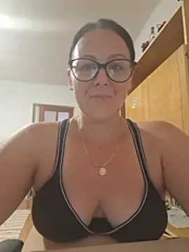 Snapshot of fekete_demon chatting on July 30, 2026, 1:10 pm fekete demon online show from July 30, 2026, 1:10 pm