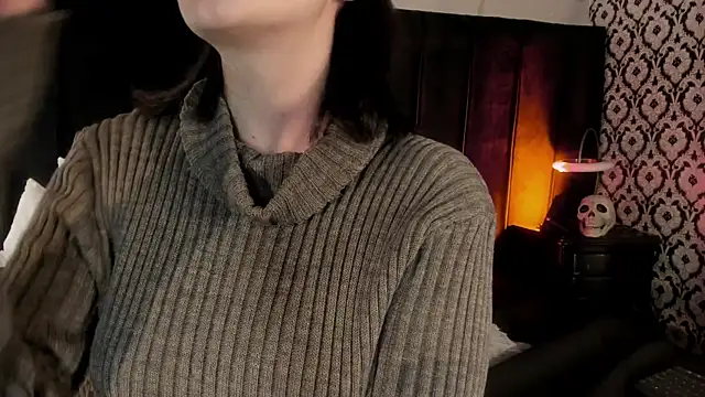 Snapshot of Adeelinee chatting on January 7, 2026, 7:52 pm Adeelinee online show from January 7, 2026, 7:52 pm