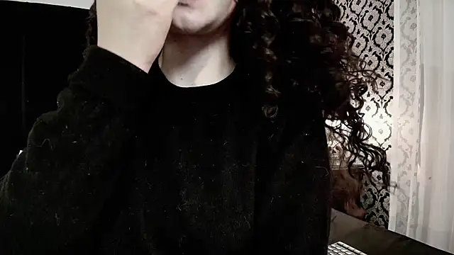 Snapshot of Adeelinee chatting on October 27, 2025, 7:48 pm Adeelinee online show from October 27, 2025, 7:48 pm