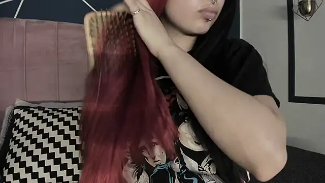 Snapshot of Adeelinee chatting on March 20, 2025, 7:57 pm Adeelinee online show from March 20, 2025, 7:57 pm