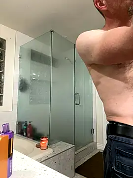 Snapshot of El_Gizmo chatting on November 5, 2025, 9:23 am El Gizmo online show from November 5, 2025, 9:23 am