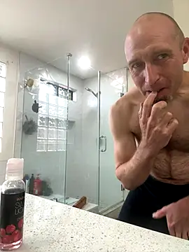 Snapshot of El_Gizmo chatting on November 24, 2025, 5:35 pm El Gizmo online show from November 24, 2025, 5:35 pm