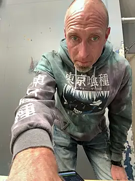 Snapshot of El_Gizmo chatting on October 26, 2025, 3:51 am El Gizmo online show from October 26, 2025, 3:51 am