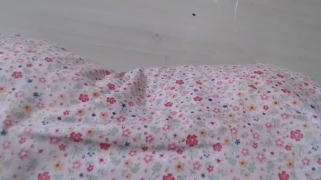 CRISTIINA37 online show from April 13, 2026, 11:03 am