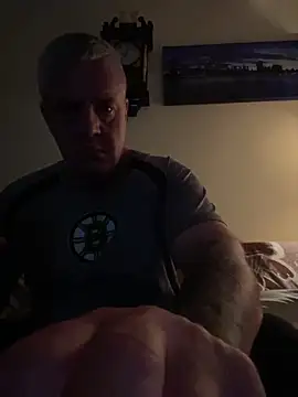 Snapshot of Evolite123 chatting on March 8, 2025, 6:47 pm Evolite123 online show from March 8, 2025, 6:47 pm